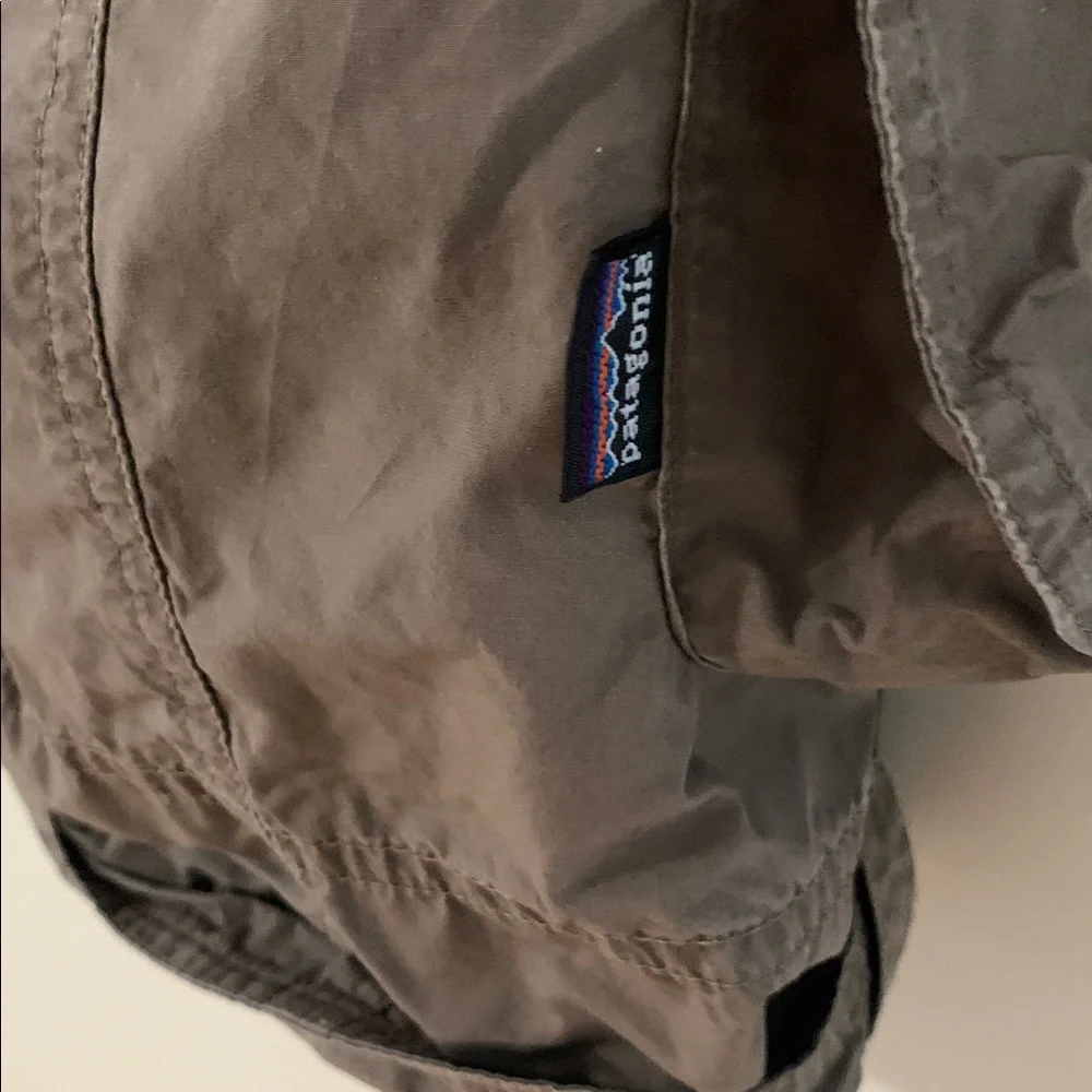 Patagonia Women’s Super Cali Roll Up Cargo Bermuda Shorts Gorpcore Hiking